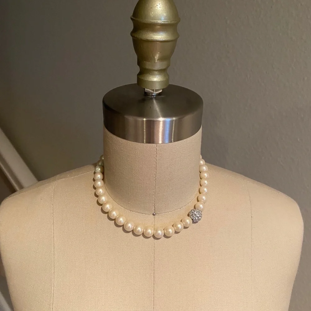 Stella & Dot Girls Pearl Stretch Necklace​​​​​​​​